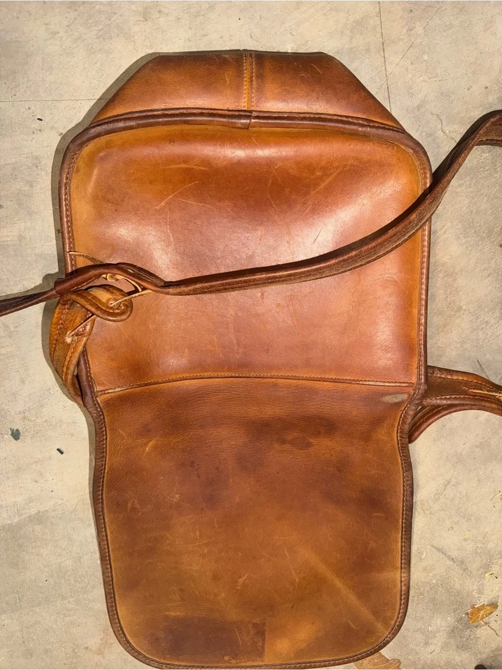Vintage Coach brown tan leather purse